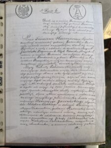 Stary dokument zapisany odręcznym pismem, prawdopodobnie testament, z widocznymi śladami zużycia i przebarwień papieru.